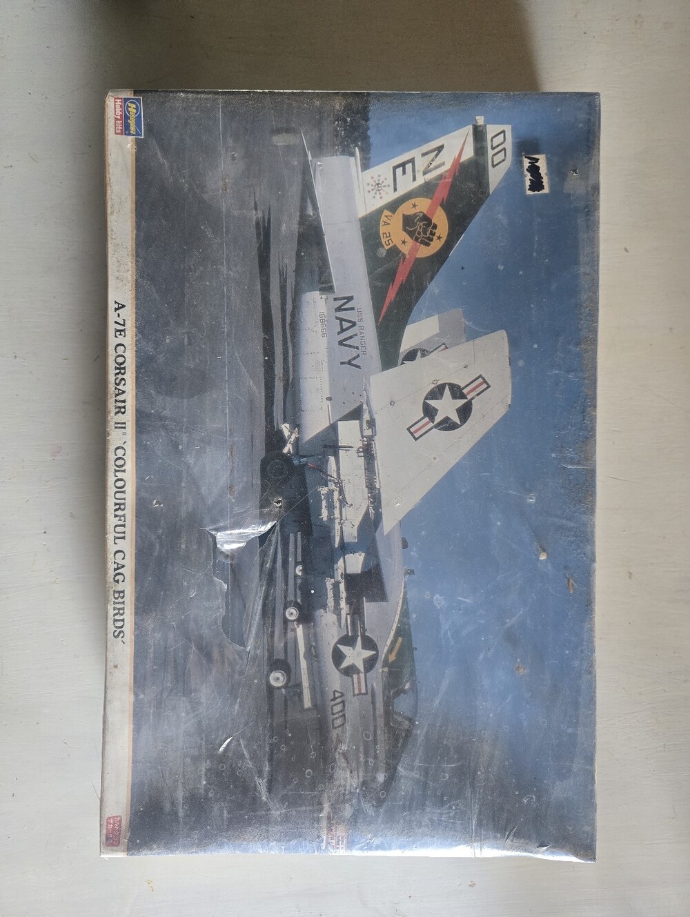 (NWT) 1/48 A-7E Corsair II Colourful CAG Birds Model - Picture 2 of 5